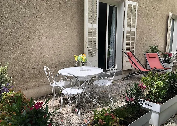 15m2 Avec Terrasse Et Place De Parking Apartment